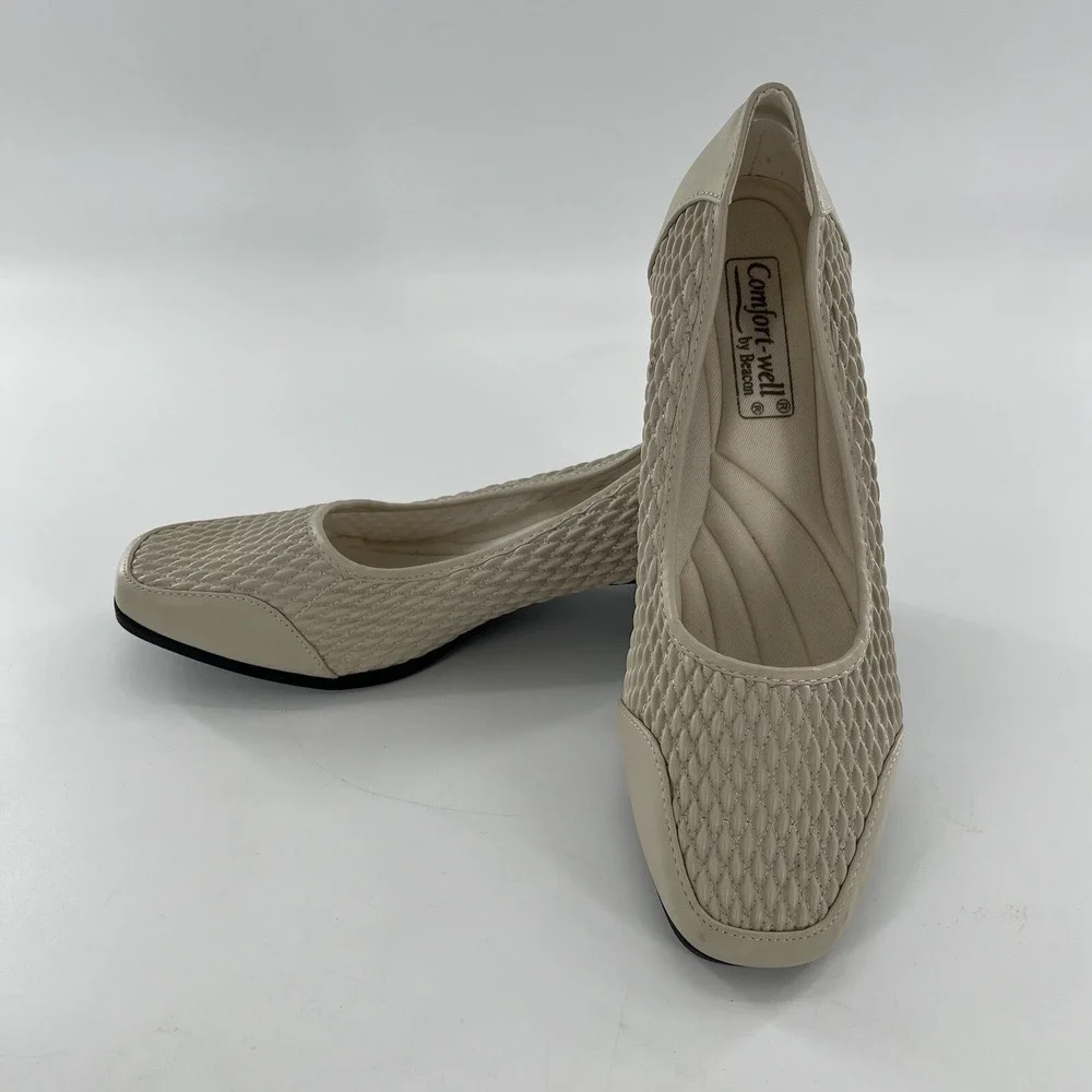 Comfort Well‎ Beacon Stretch N Form Slip On Shoes 8.5M Nude Beige Low Heel Pump